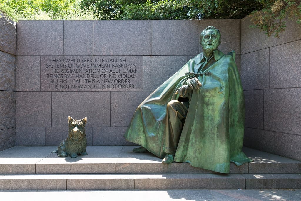 are dogs allowed at the national mall